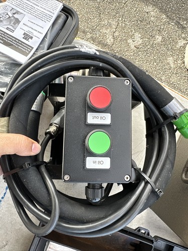 Jabsco oil change - oil, v