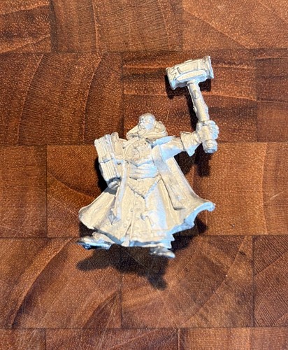 Warhammer quest warrior priest - warhammer,