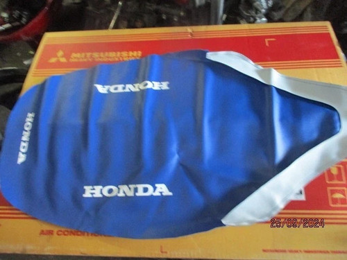 Housse selle crm 125 - de,