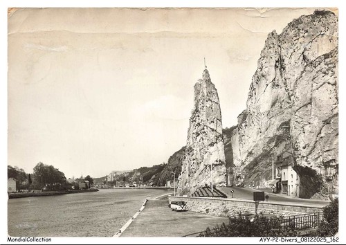 Ayyp2 0172 belgique - dinant,