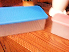 2 Tupperware  Ventsmart rectangle container ? / ? fridgesmart ? Gift ? ?.
