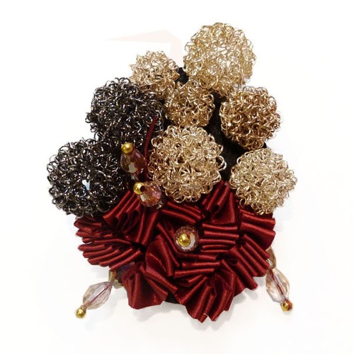 Broche pince cheveux bibi - à,