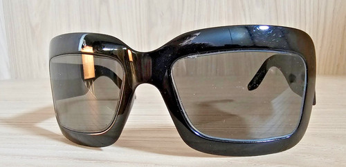 Paire lunettes soleil - de,