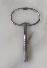 Ancienne clé de pendule
