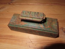 Presse papier PLM en fonte