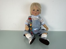 Poupée d&#039;artiste Regina