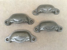 4 anciennes poignées