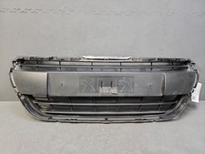 Calandre / grille avant noire