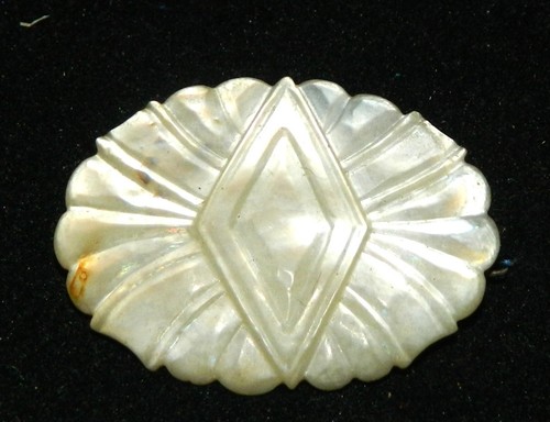 Jolie broche nacre début - jolie, en