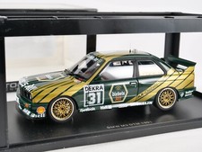 Auto art 1/18 BMW M3 (E30 )