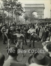 CHAMPS-ÉLYSEÉS vers 1960