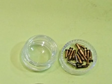 BOITE DE 15 VIS DIFF DE FIXATION CHASSIS VOITURE CIRCUIT JOUEF + BOITE PLEXI