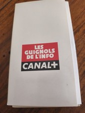 BOX AND 35 POSTCARD SHEETS - LES GUIGNOLS DE L'INFO 