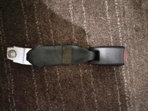 Attache ceinture coffre mazda - ceinture,