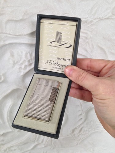 Ancien coffret briquet métal
