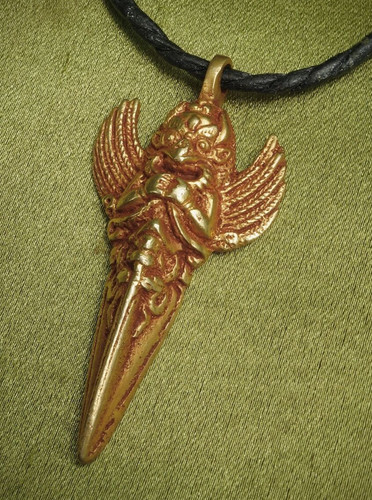 Phurba pendentif amulett or - phurba,