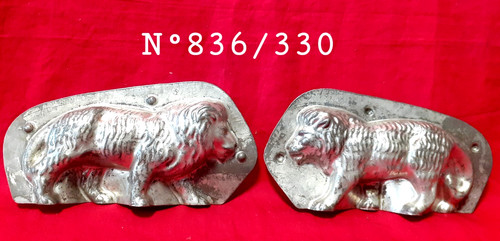 836 330 ancien moule - , a