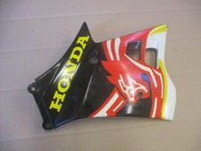 Flanc de carénage gauche pour