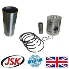 Piston, Doublure, Broche