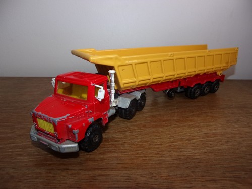 Majorette scania semi - 1/60,