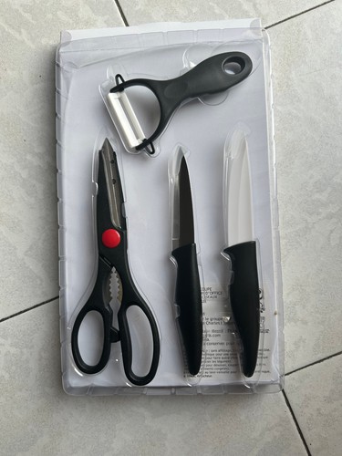Lot set decoupe couteaux - +, 1
