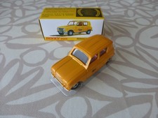 Dinky toys 561 RENAULT 4L de