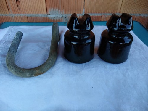 Lot anciens isolateurs en - 2,