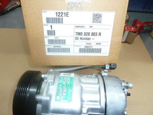 Air conditioning compressor