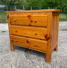 Commode en Pin 3 tiroirs en