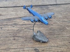 Ancien Avion En Métal