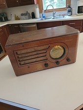 Rare VINTAGE AMERICAN BOSCH Wood Case  TUBE RADIO  Model 605 - Powers On AS-IS