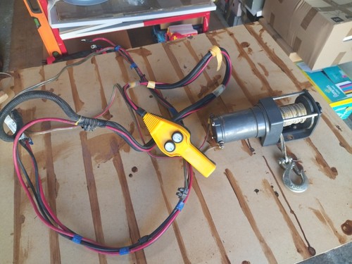 Treuil électrique 12v - électrique,