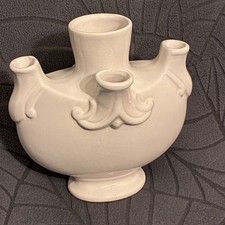 Vase Pique Fleurs En Faïence