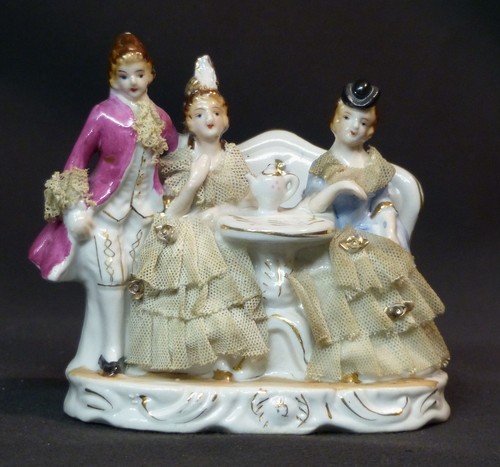 19è statuette porcelaine - aa,