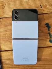 Samsung Galaxy Z Flip4