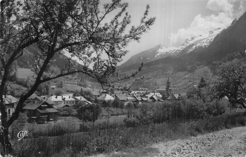 Thones vue generale la - 74, et