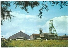 CPSM LA MINE EN ACTIVITE, paysage minier, terril chevalets, Edit. Sarreguemines