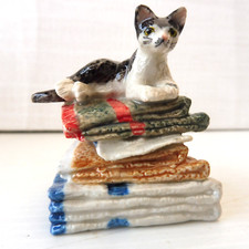 KLIMA K964 Miniature statuette