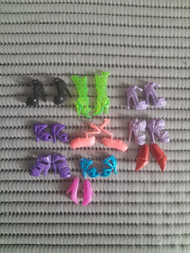 Lot paires de chaussures - de,