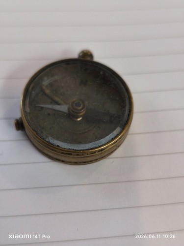 Ancienne petite boussole - ancienne,