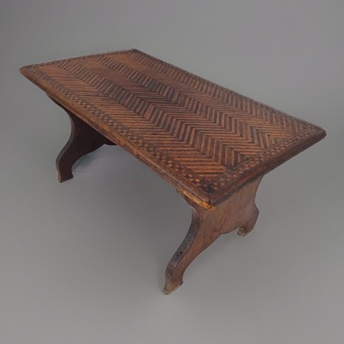 Superbe petit tabouret bois - tabouret,