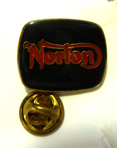 Pin moto norton - pin's,