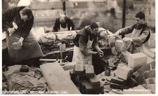 BL326 Carte Photo vintage card RPPC groupe Buckfast Abbey construction ouvrier