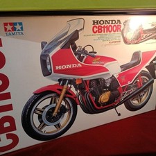 Tamiya 1/6 Cb1100R Plastic Model