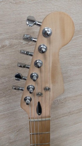 Guitare électrique squier - guitare,