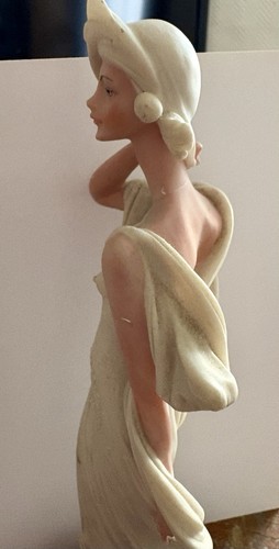 Statuette élégante dame - statuette, au