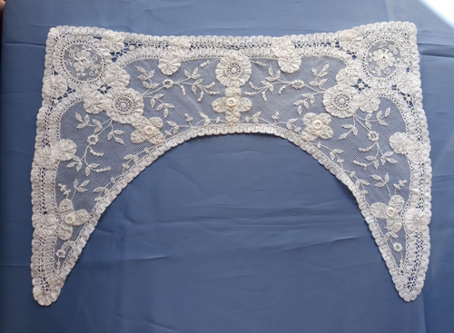 Ancien col dentelle - col, en