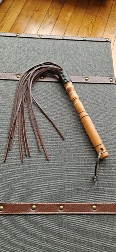 Martinet neuf cuir - , /
