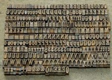 Police de Caractères à dorer