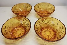 Lot 4 Antique Yellow Chiseled Glass Bowls France 20th Century D 12 cm Collection